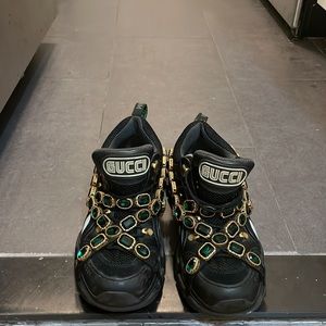 Gucci flashtrek sneakers